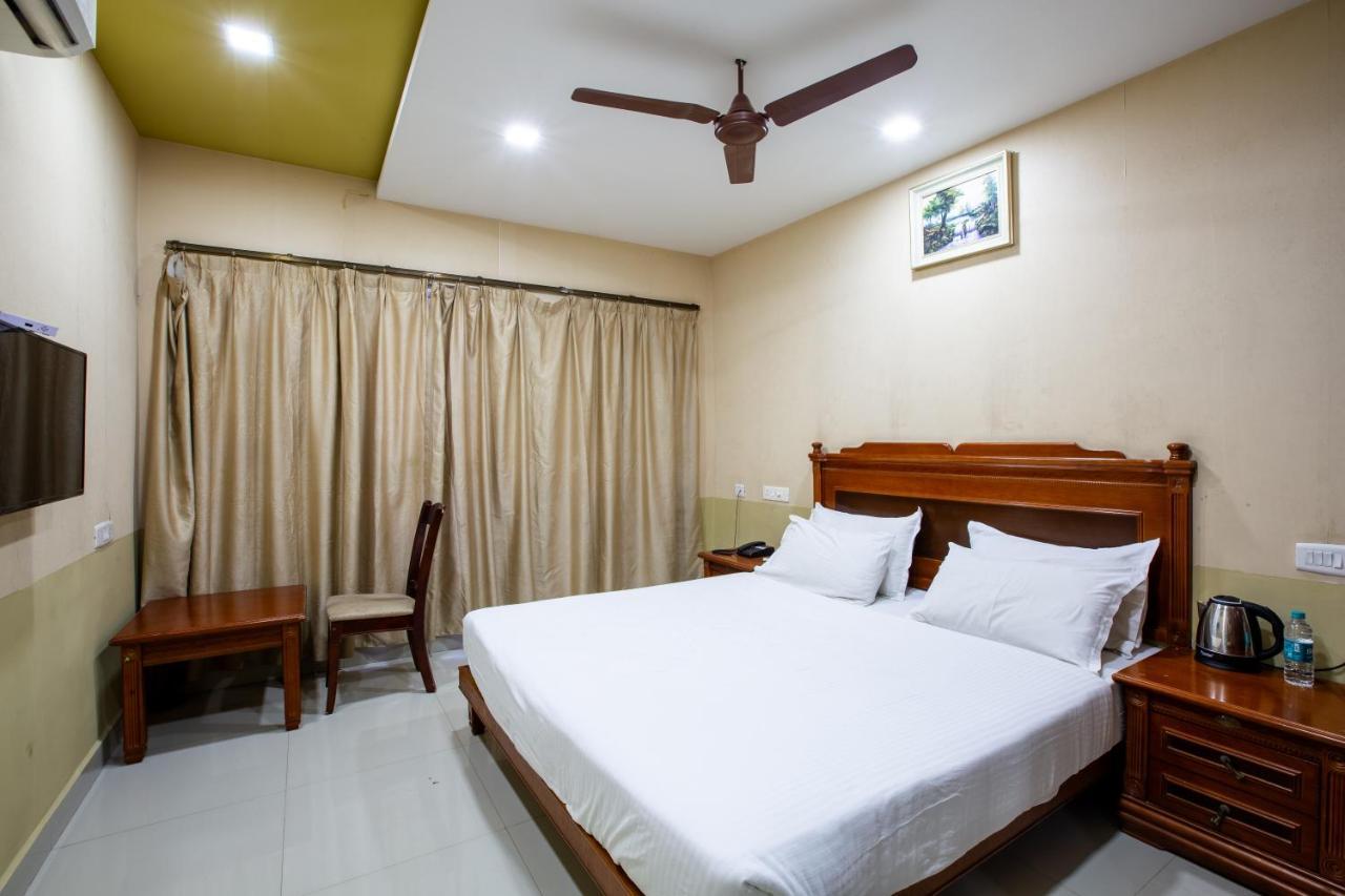 Hotel Svs Grande Pudukkottai Exterior foto